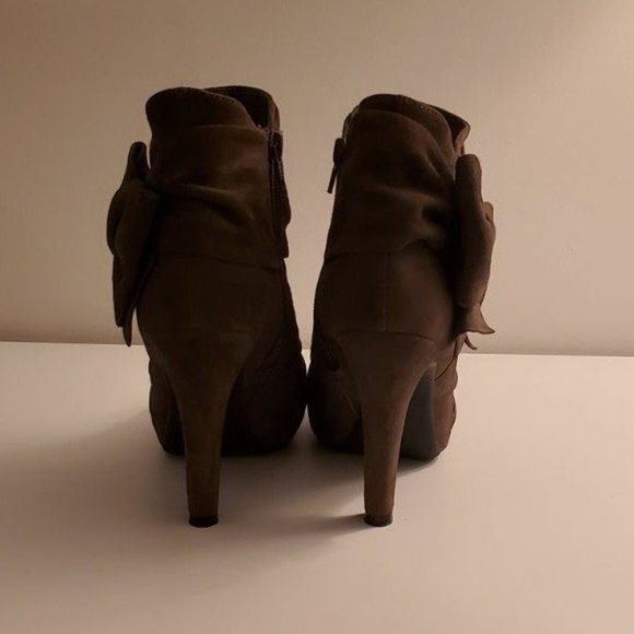 Gianni Bini Grey Suede Booties - Picture 3 of 4